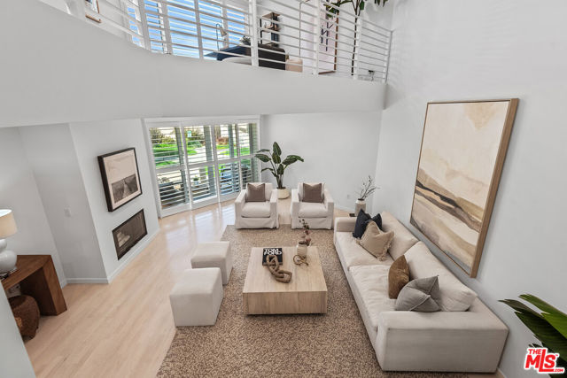 7301 Vista Del Mar, Playa del Rey CA: https://media.crmls.org/mediaz/79086375-d2cf-4eb1-8a85-9467faa57641.jpg