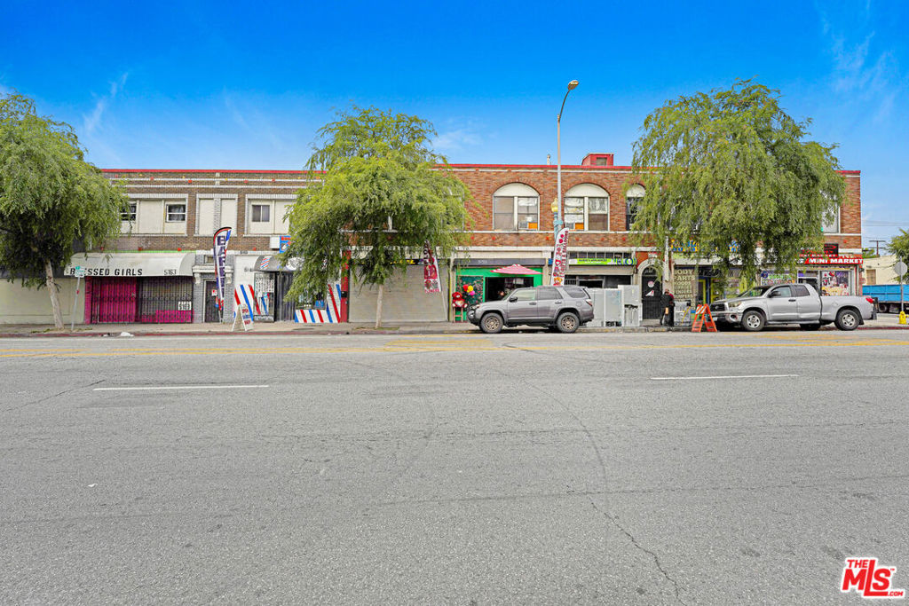 Multifamily at 5161 S Vermont Avenue