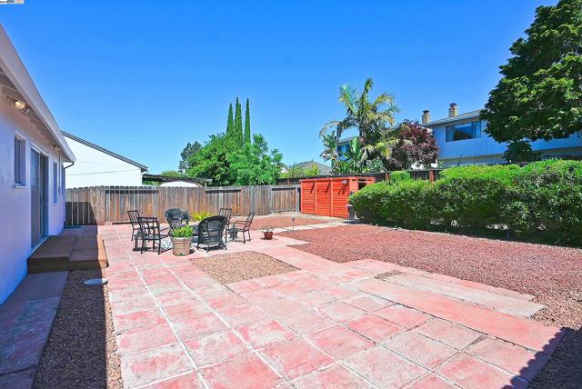 4248 Mabel Avenue, Castro Valley CA: https://media.crmls.org/mediaz/7908e9ad-5717-40a8-a45d-cc688c5a989a.jpg