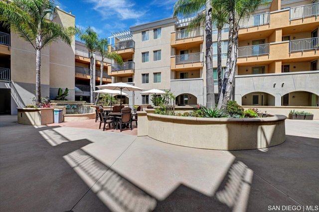 3877 Pell PL, San Diego CA: https://media.crmls.org/mediaz/79099ec9-0128-4628-ac42-2d930bb61049.jpg