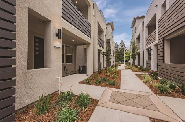2110 Ivory Terrace, San Ramon CA: https://media.crmls.org/mediaz/790b8ffc-f56e-4968-9db2-5759358b6432.jpg