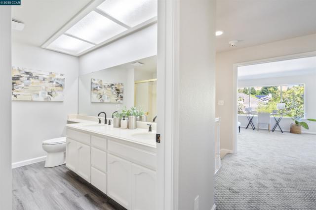 5 Stuart Place, Danville CA: https://media.crmls.org/mediaz/790bda83-28da-4a9f-9160-44ca0a08a046.jpg