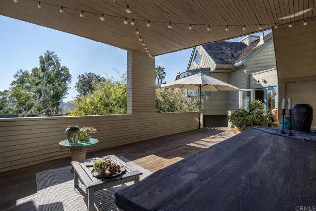 Detail Gallery Image 17 of 17 For 13027 via Latina, Del Mar,  CA 92014 - 4 Beds | 3 Baths