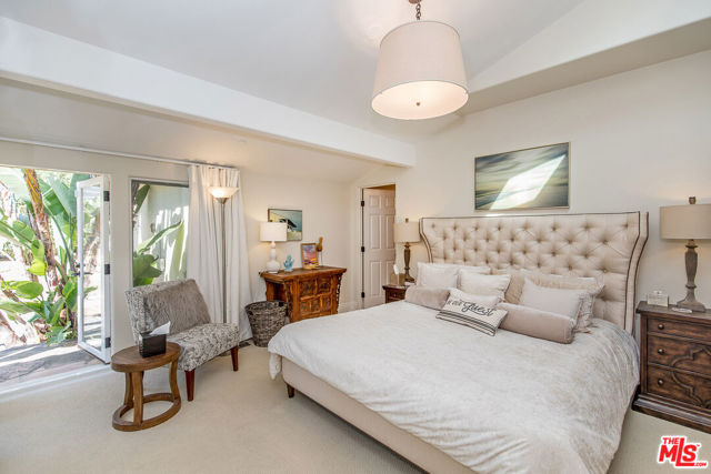 1601 Alisa Estate, Santa Barbara CA: https://media.crmls.org/mediaz/790cdfba-d929-4d0c-a09e-e296dfc35bb1.jpg