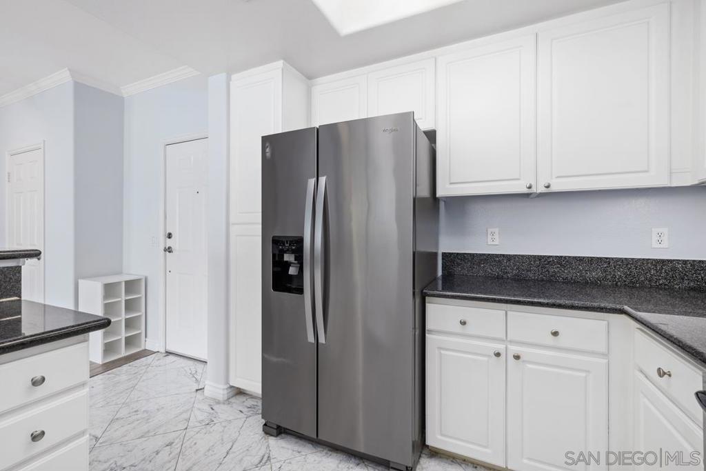 9263 Regents - photo 14