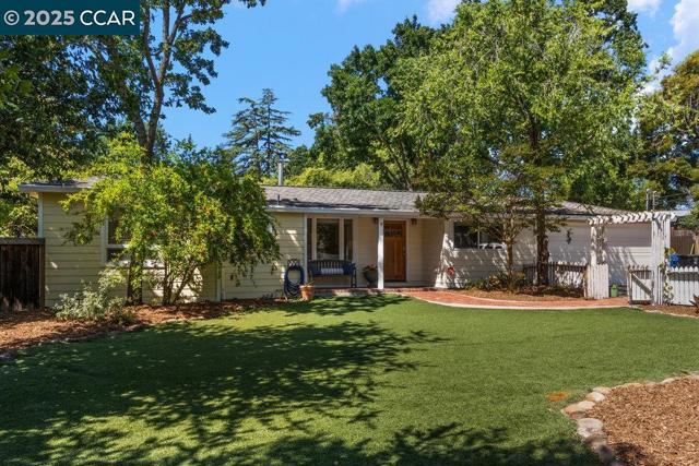 66 Del Hambre Cir, Walnut Creek CA: https://media.crmls.org/mediaz/790f503c-dd4d-42f5-b749-6a58e6cd7b2e.jpg