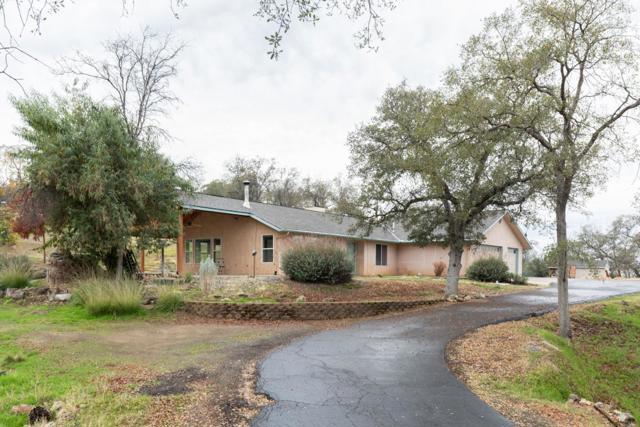 41508 Roaring River Court, Coarsegold CA: https://media.crmls.org/mediaz/790f6511-8843-4178-be40-01d590c9534c.jpg