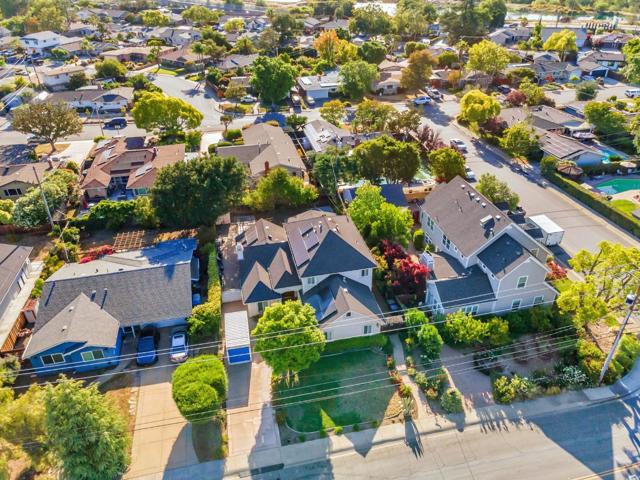 1905 White Oaks Road, Campbell CA: https://media.crmls.org/mediaz/79101381-e217-498c-bfe0-c70bbf7fe036.jpg