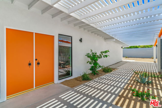 1979 East Alejo Road, Palm Springs, CA 92262 | Slideshow Image #8
