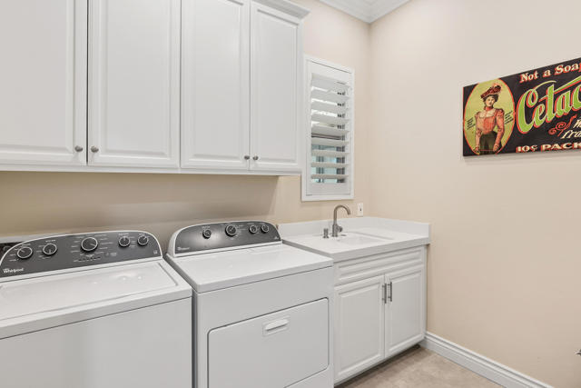 73103147-739E-4DC1-A062-292B97FCD065