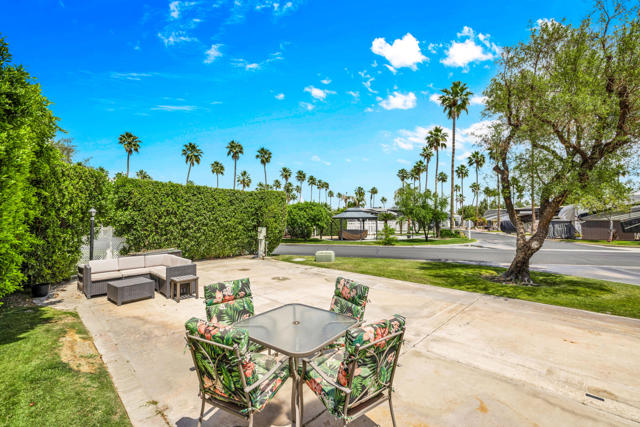 69411 Ramon Rd #359, Cathedral City CA: https://media.crmls.org/mediaz/7912214a-1c0e-4496-b918-fbcc11e25ad4.jpg