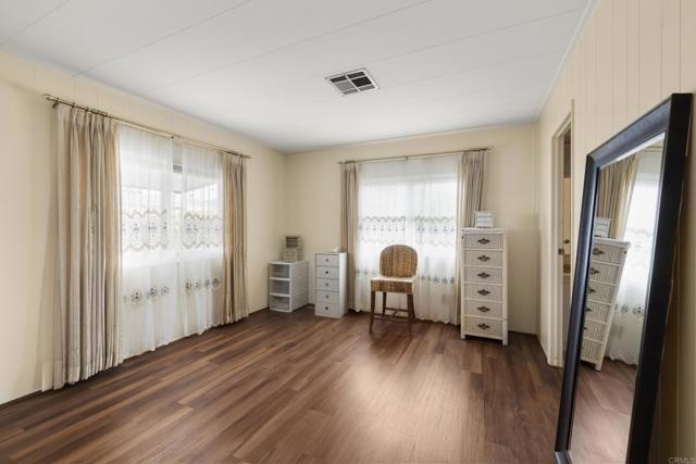 650 S Rancho Santa Fe Road, San Marcos CA: https://media.crmls.org/mediaz/791292d1-2468-4da5-80a7-56b8cc236bcc.jpg