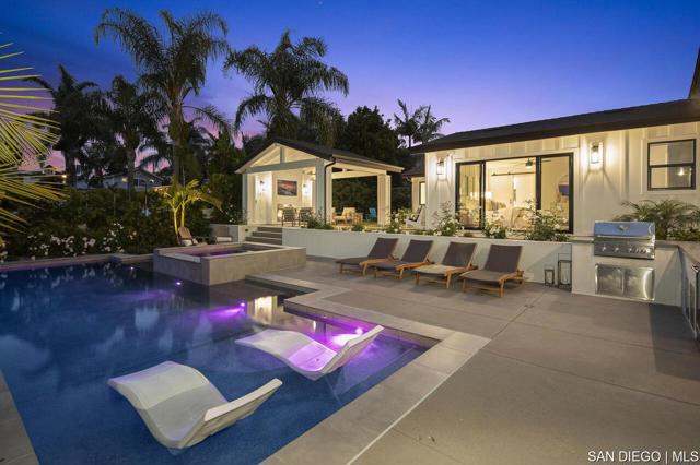 1170 Chinquapin AVE, Carlsbad CA: https://media.crmls.org/mediaz/7913b511-e73f-4518-8931-d976dc646e85.jpg