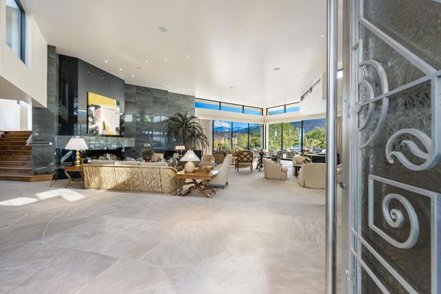 79235 Tom Fazio N Lane, La Quinta CA: https://media.crmls.org/mediaz/79147779-09ba-42ce-9db7-27333886834a.jpg