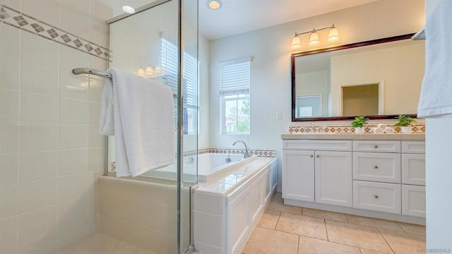 15701 Concord Ridge Ter, San Diego CA: https://media.crmls.org/mediaz/79148895-e7b8-4e3e-b10f-b4a374794999.jpg