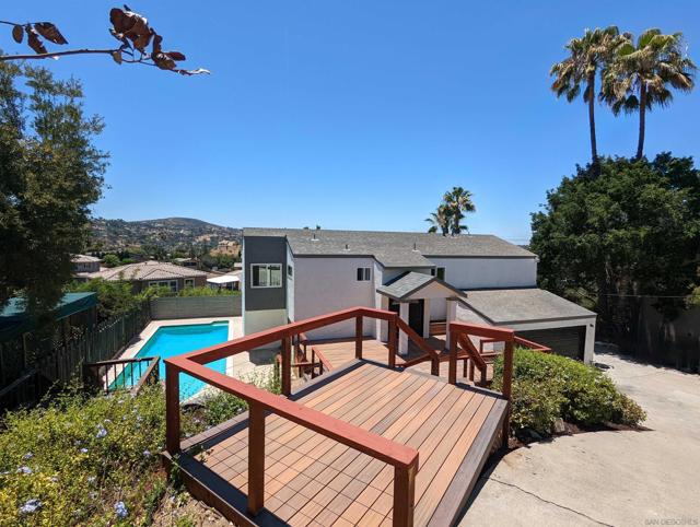 9347 Kahlua Way, Spring Valley CA: https://media.crmls.org/mediaz/7915468a-fe2a-4a15-9f42-a6b7d15cc936.jpg