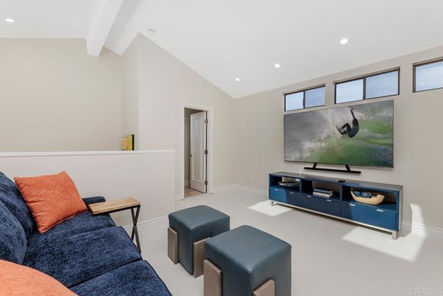 12812 Caminito En Flor, Del Mar CA: https://media.crmls.org/mediaz/7915e4f9-65ad-40d8-91a5-c6f00bb0444b.jpg