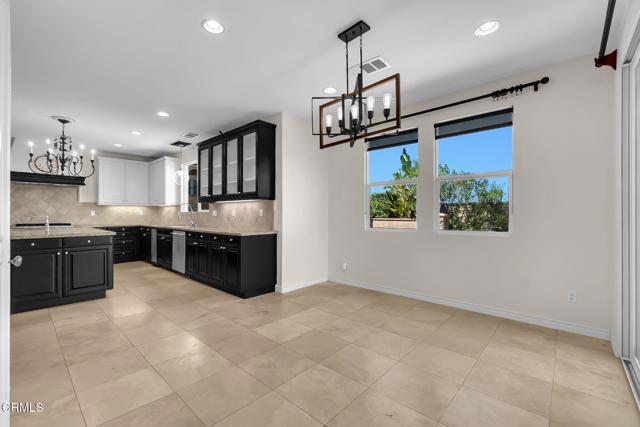 Detail Gallery Image 16 of 64 For 821 Somera Ct, Simi Valley,  CA 93065 - 5 Beds | 4/1 Baths