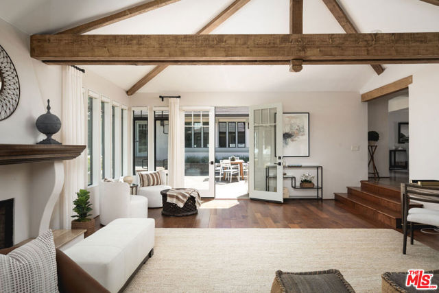 840 Ivy Lane, Montecito CA: https://media.crmls.org/mediaz/7916b867-d848-4899-9e01-19902b995d7b.jpg