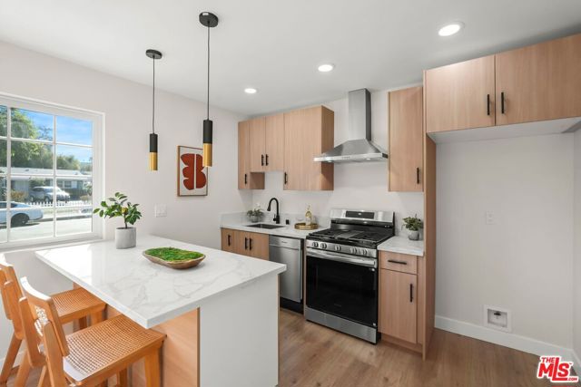 6520 Debs Avenue, West Hills CA: https://media.crmls.org/mediaz/791771cd-8b09-4a29-aa83-64177762e004.jpg