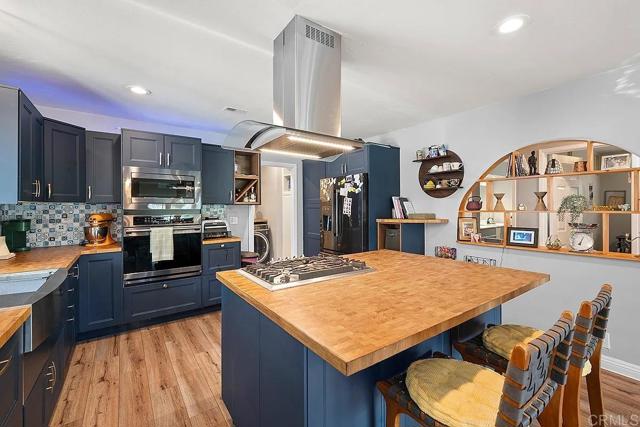 Detail Gallery Image 3 of 28 For 4636 Panorama Dr, La Mesa,  CA 91941 - 3 Beds | 2 Baths