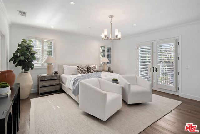 616 21st Street, Santa Monica CA: https://media.crmls.org/mediaz/7917f521-597a-49a7-9cc8-72336e3a05b3.jpg