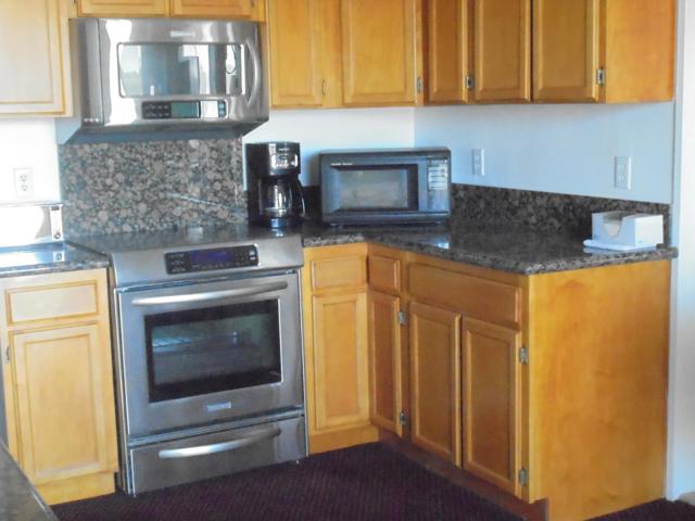 5682 Colorado River Road, Blythe CA: https://media.crmls.org/mediaz/7918f00d-0bf0-47c5-9e1f-29ecd3f17542.jpg