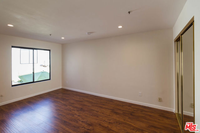 301 West Loraine Street, 8 photo 18
