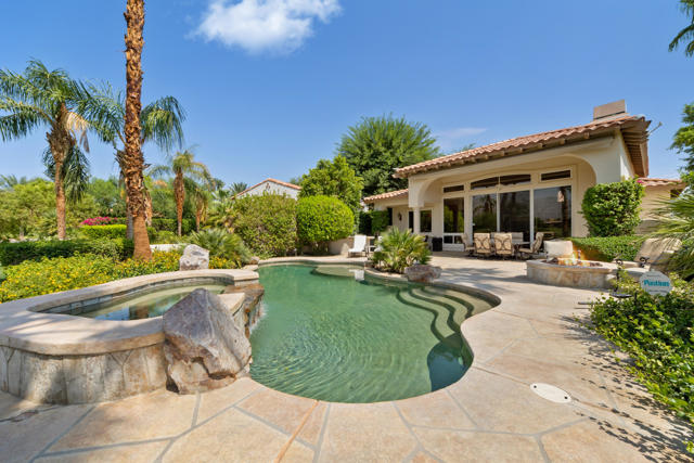 79953 Rancho La Quinta Drive, La Quinta CA: https://media.crmls.org/mediaz/7919c8ea-81cc-479f-b524-5dc174586b66.jpg