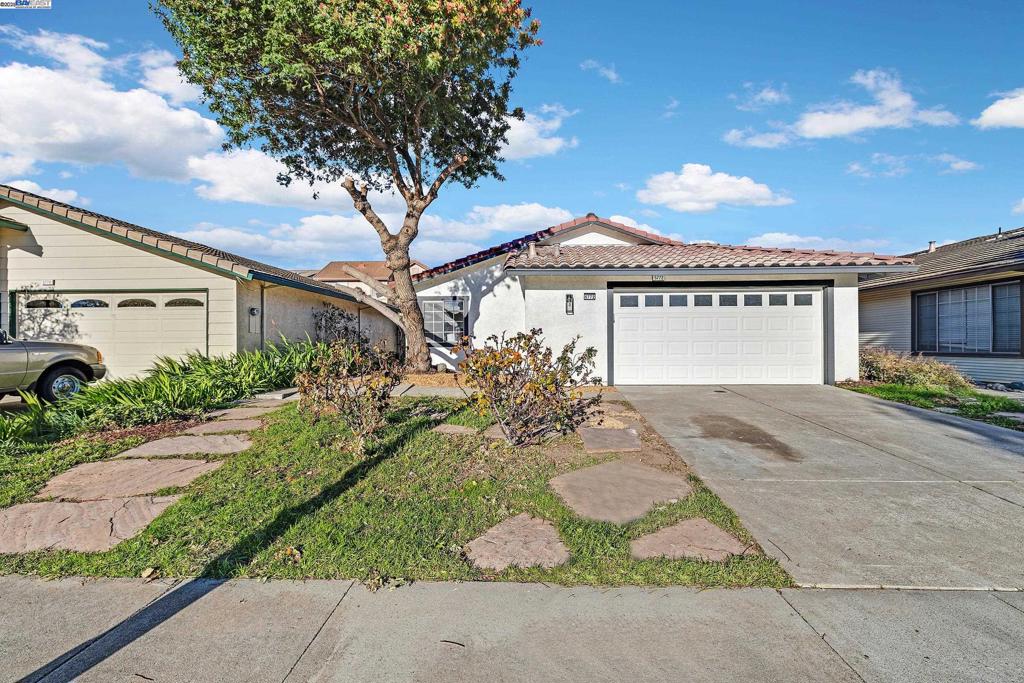 5772 Bellflower Dr