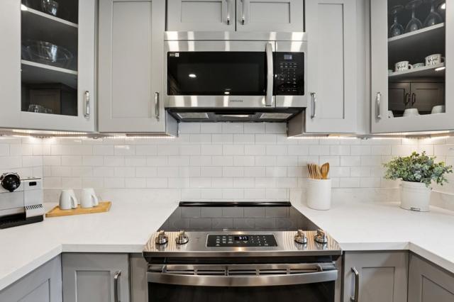 2890 Buena Crest Court, San Jose CA: https://media.crmls.org/mediaz/791b89ac-d512-4f4f-8f0a-a23e3dfede05.jpg