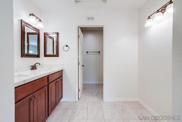 Image 39 of 54 For 13654 Mulberry Tree Ct