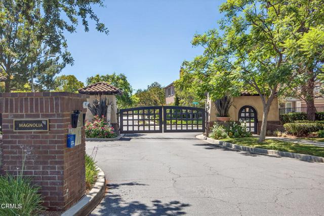 6573 Pinnacle Court, Moorpark CA: https://media.crmls.org/mediaz/791cebdb-f808-4ce1-9508-f526fb2a54c6.jpg