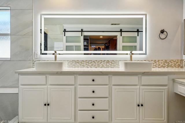 Detail Gallery Image 15 of 35 For 32555 Safflower St, Winchester,  CA 92596 - 5 Beds | 5 Baths