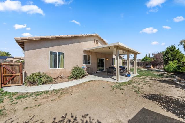 33409 Mesolite Way, Menifee CA: https://media.crmls.org/mediaz/791e116c-bb61-4855-90dd-965b55e922e4.jpg
