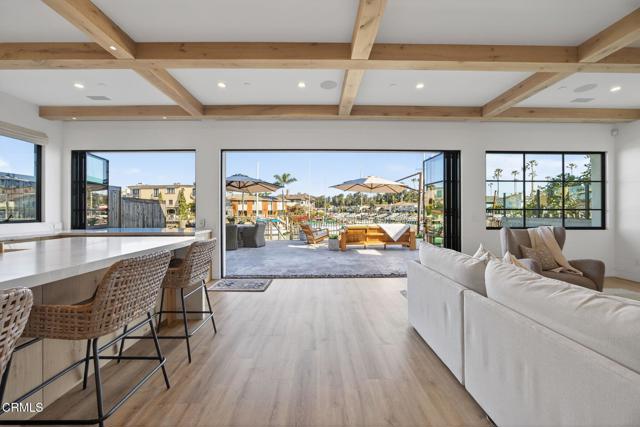 Detail Gallery Image 9 of 70 For 1305 Beachmont, Ventura,  CA 93001 - 4 Beds | 4 Baths