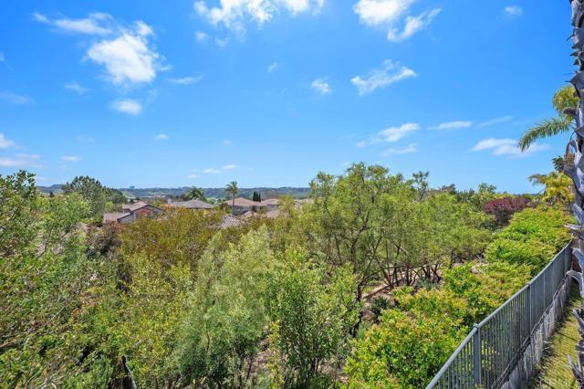 Detail Gallery Image 35 of 45 For 3971 via Cangrejo, San Diego,  CA 92130 - 4 Beds | 3 Baths