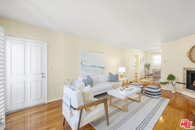 832 Euclid Street, 203 photo 3