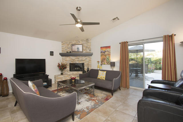 Image 3 of 28 For 52600 Avenida Alvarado