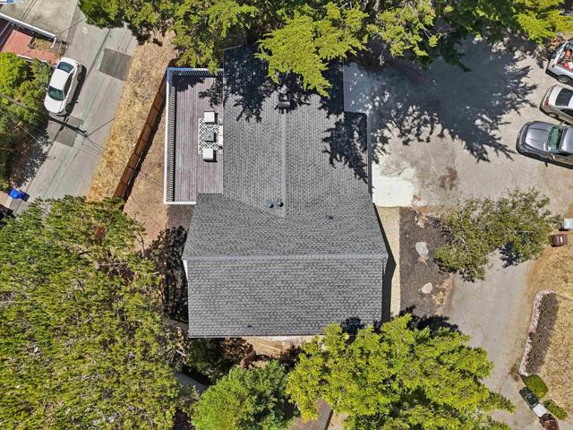 1218 Lattie Ln, Mill Valley CA: https://media.crmls.org/mediaz/79229e2c-6deb-40af-bcbc-7b1194143cec.jpg