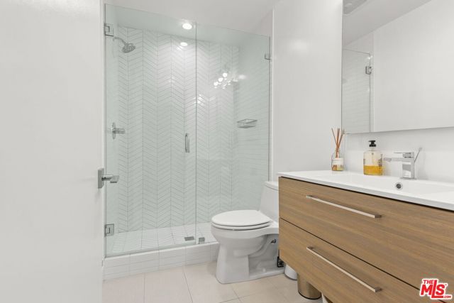 2 Bed Home for Sale in Santa Monica, California