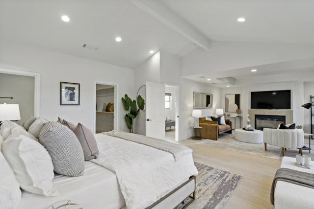 303 Lakeview Way, Redwood City CA: https://media.crmls.org/mediaz/7924373d-8466-4359-af49-d7cb3632501d.jpg