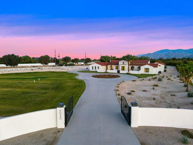 80980 Vista Galope, La Quinta CA: https://media.crmls.org/mediaz/79247450-1139-4ca9-975d-9bed4f768342.jpg