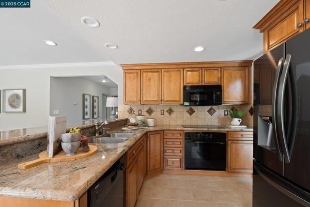 4728 Buckboard Way, Richmond CA: https://media.crmls.org/mediaz/7925d179-cc27-46a7-8e0c-f9cda61f1934.jpg