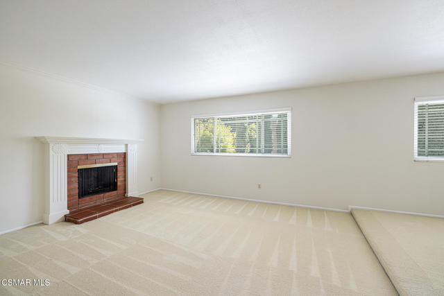 23300 Ingomar Street, Canoga Park CA: https://media.crmls.org/mediaz/79275192-4f96-4cd9-8402-cc2ab25f0a9e.jpg