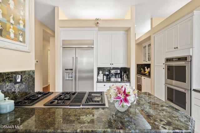 1662 E Janss Road, Thousand Oaks CA: https://media.crmls.org/mediaz/7928b3af-c92d-4ea2-9144-be5eaaa196b1.jpg