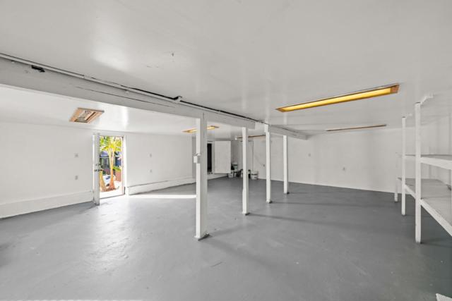 2523 23rd Avenue, Oakland CA: https://media.crmls.org/mediaz/7928eafc-32b5-498c-9c85-d225fce52bd7.jpg