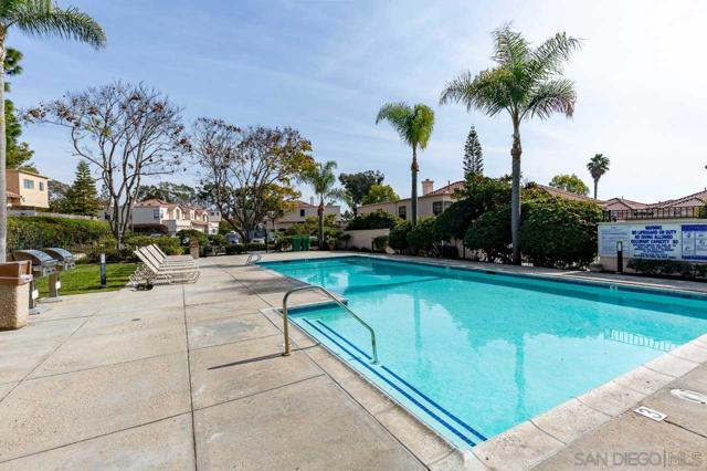 12520 Caminito Mira Del Mar, San Diego, California 92130, 3 Bedrooms Bedrooms, ,3 BathroomsBathrooms,Townhouse,For Sale,Caminito Mira Del Mar,250018165SD