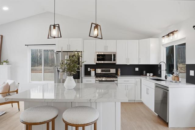 Detail Gallery Image 13 of 44 For 9961 Cleary St, Santee,  CA 92071 - 3 Beds | 2 Baths