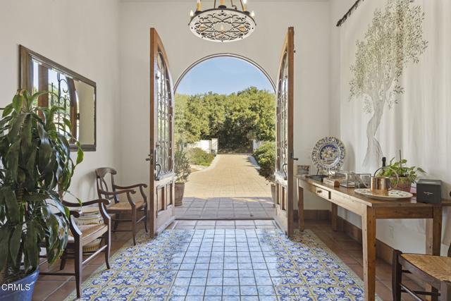Detail Gallery Image 8 of 47 For 703 Country Club Dr, Ojai,  CA 93023 - 4 Beds | 4 Baths